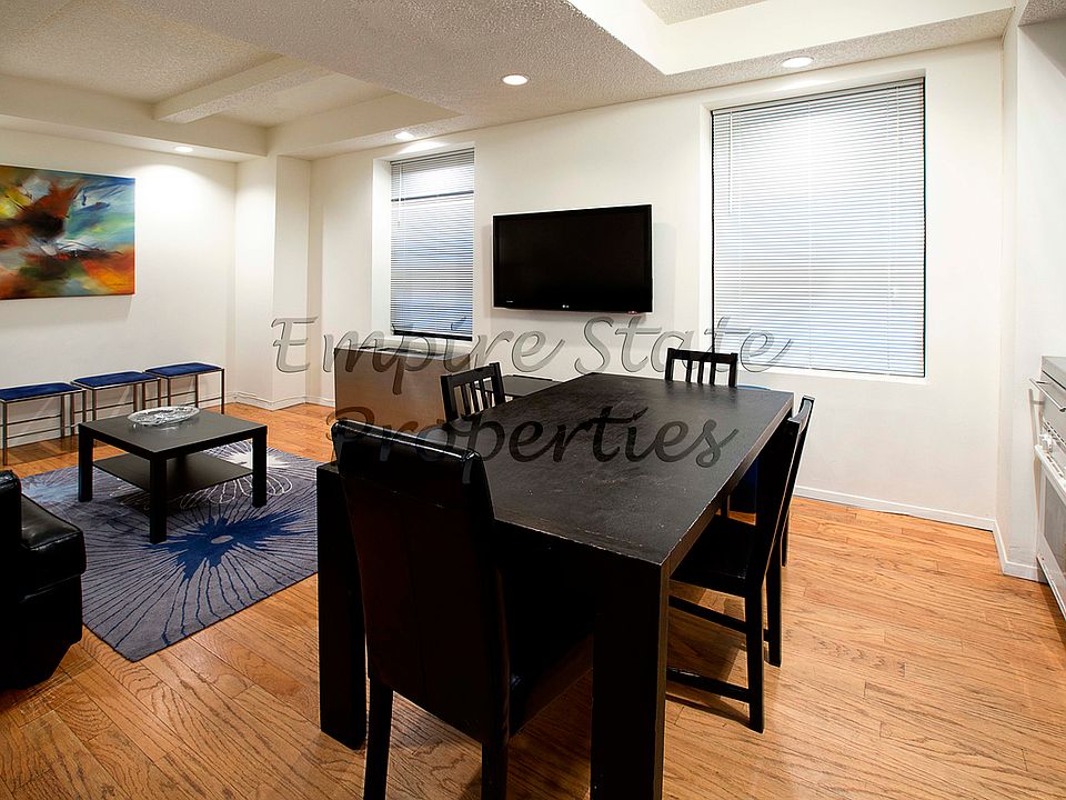 1st image of 150 W 51st St APT 821