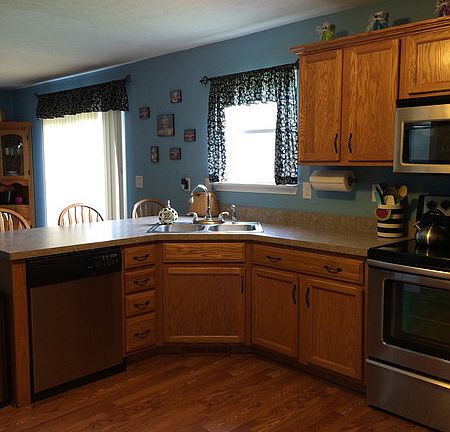 5th image of 710 Skyway Dr NW
