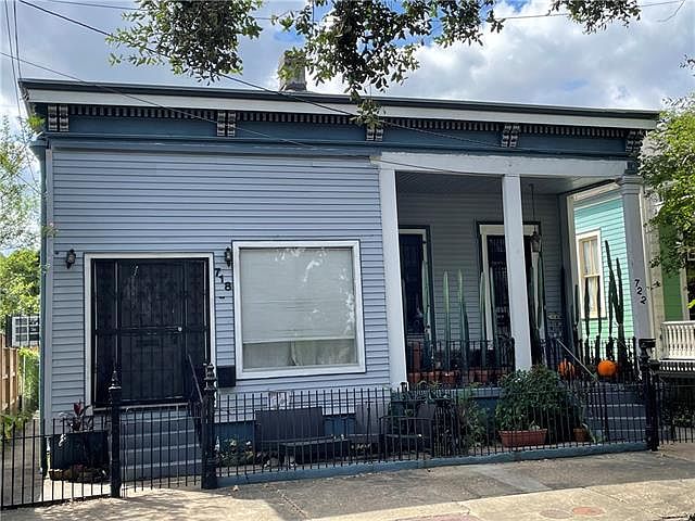 1st image of 718-22 3rd St