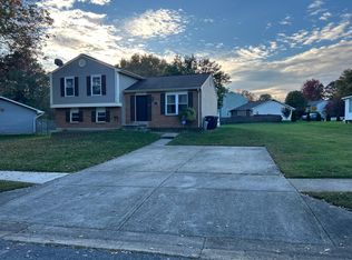 10748 Hollaway Dr, Upper Marlboro, MD 20772