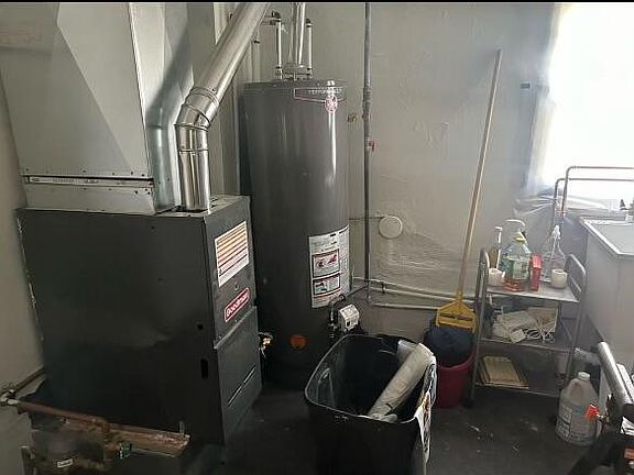 4th image of 15416 Bramell St