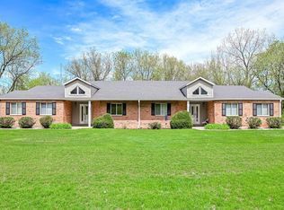 19110 Emerald Dr #19120, Brookfield, WI 53005