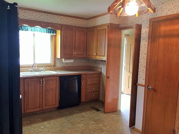 2nd image of 202 Pattee Canyon Dr