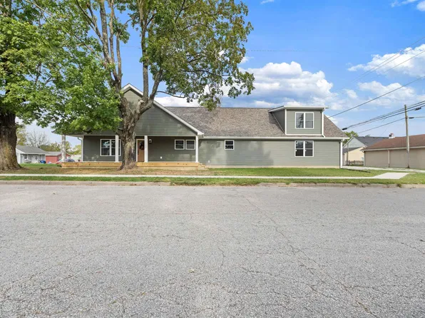 324 W Warren St, Mitchell, IN 47446