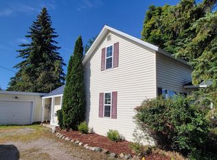 172 E Lincoln Ave, Cheboygan, MI 49721