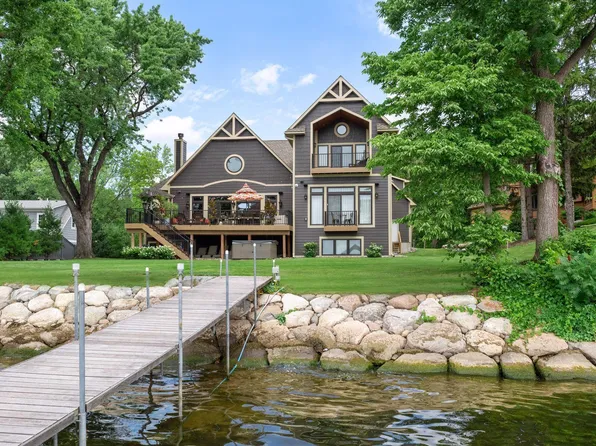 2640 Lakewood Ln, Mound, MN 55364