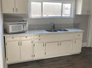 32 Victoria St #1, Washington, PA 15301