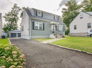 2736 N Stiles St, Linden, NJ 07036