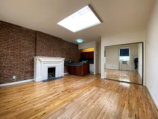 Rented by City Connections Realty | media 1