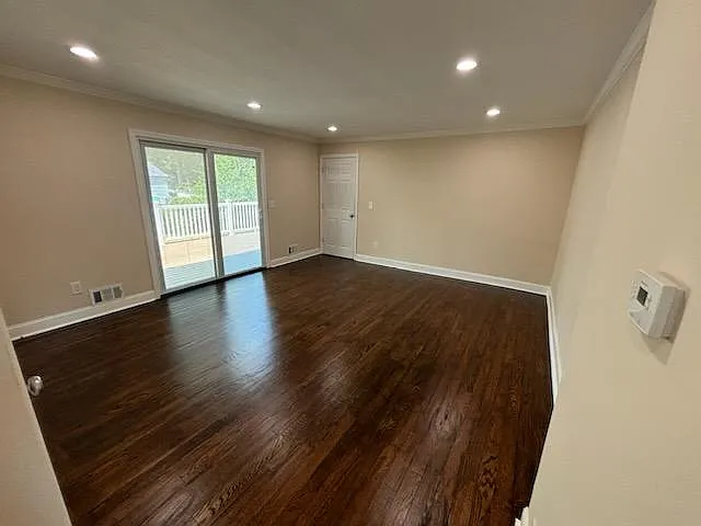 3 bed, 1312 sqft, $3,100 — Photo 3