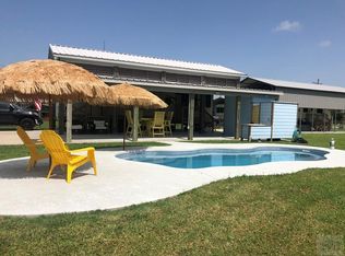 982 Olive Dr, Pt Bolivar, TX 77650