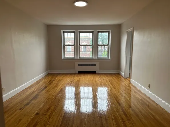 24 Concord Ave #414, Cambridge, MA 02138