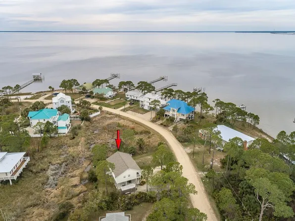 332 E Sawyer St, Eastpoint, FL 32328