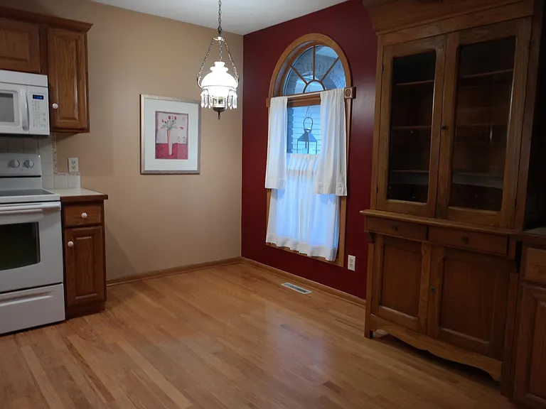 525 Spring Lane Dr — Photo 9