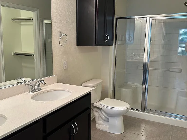 410 Holiday Creek Ln — Photo 17