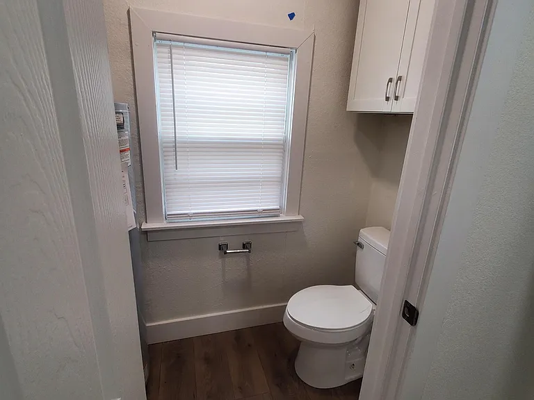 631 N Edwards Ave — Photo 7