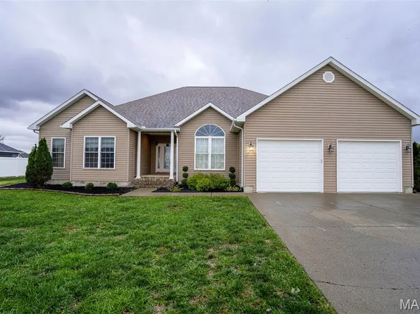 1117 Folgers St, Marion, IL 62959