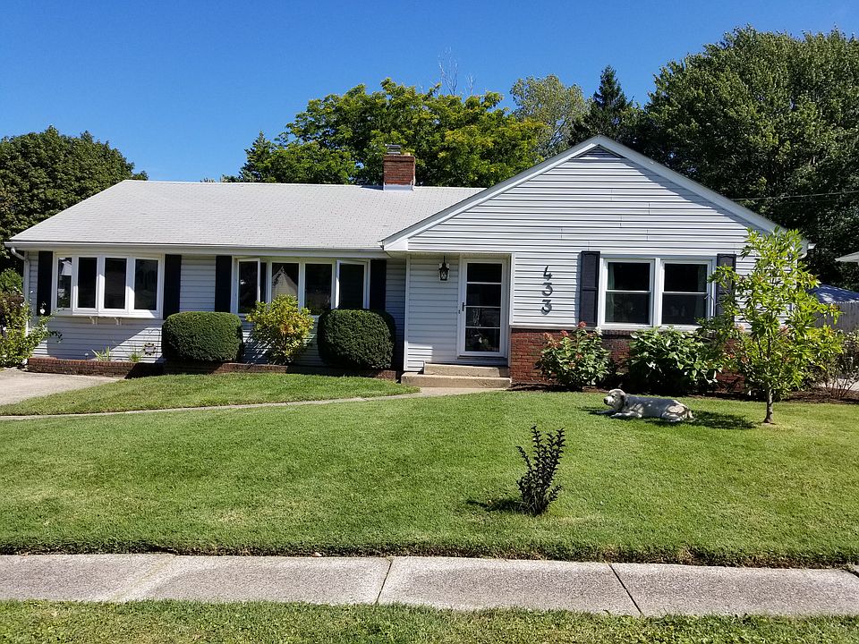 1st image of 433 Clifton Dr