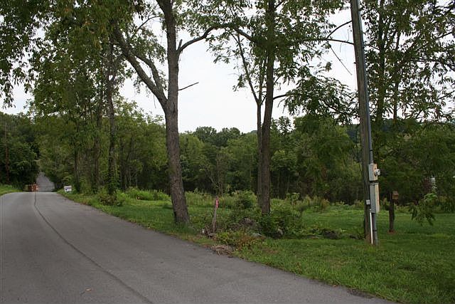 2nd image of 175 Glass Rd