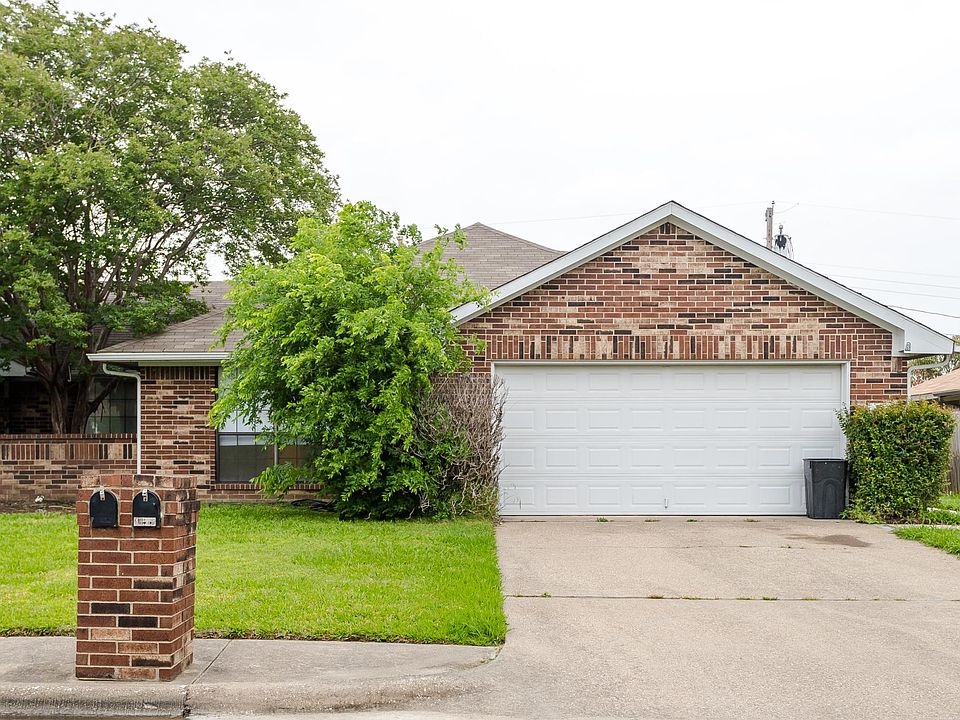 1st image of 4608 Club Estate Pl