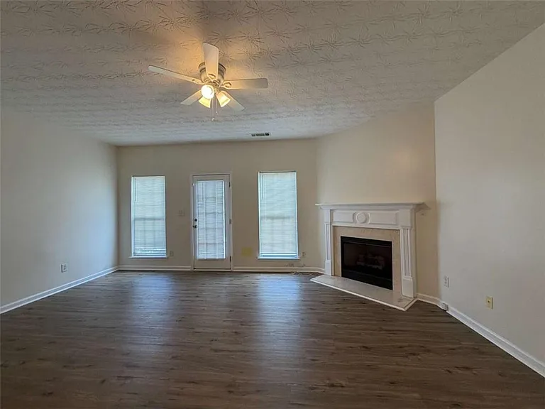 644 Kenridge Dr — Photo 10