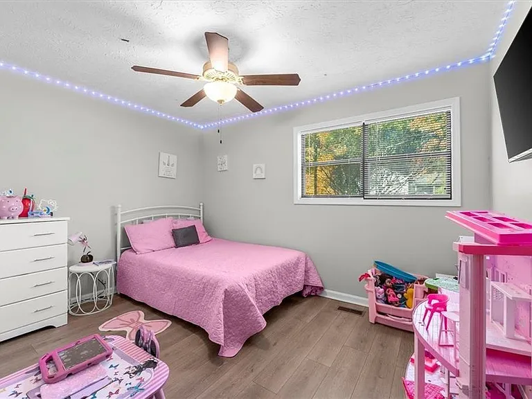 4041 Woodbridge Ct — Photo 14