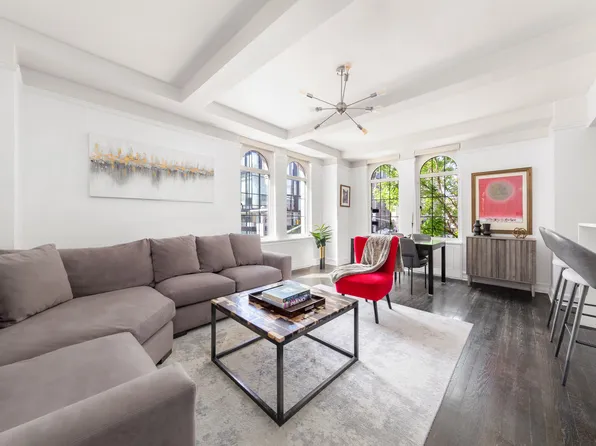 470 West 24th Street 2C image 1 of 14