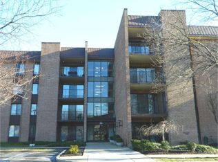 6409 Delaire Landing Rd #409, Philadelphia, PA 19114