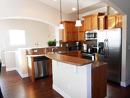 2 bed, 1110 sqft, $2,000 — Photo 3