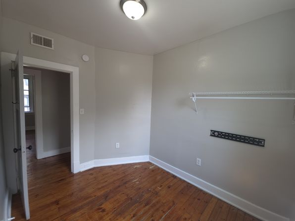 528 Wall Ave #2
