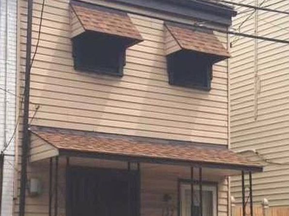 137 S 12th St
