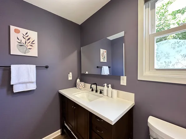 2468 N Wauwatosa Ave, Wauwatosa, WI 53213