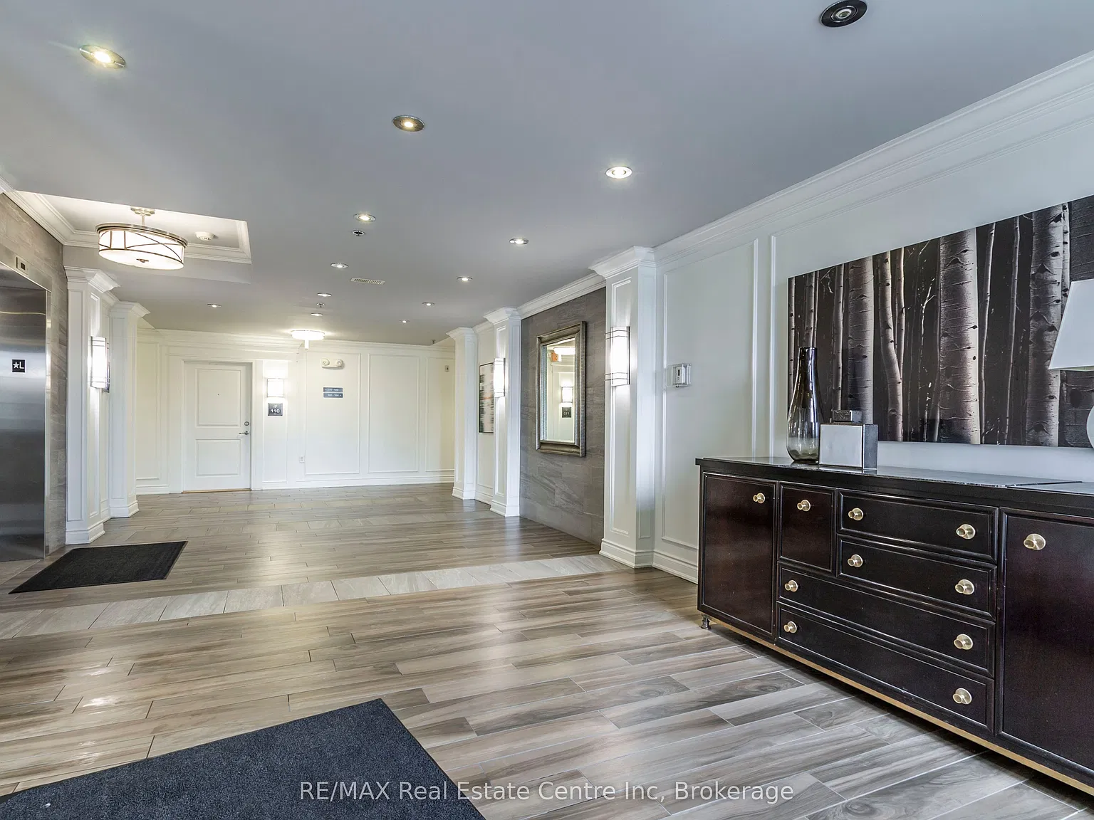 2 bed, $2,500 — Photo 2