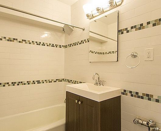 5th image of 7235 112th St APT 5A