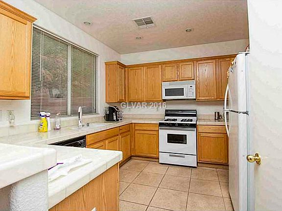 5th image of 4655 San Vito St