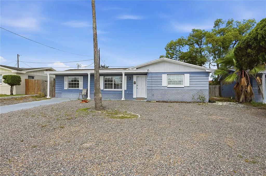 3 bed, 2.0 bath, 1340 sqft, $1,900 — Photo 3