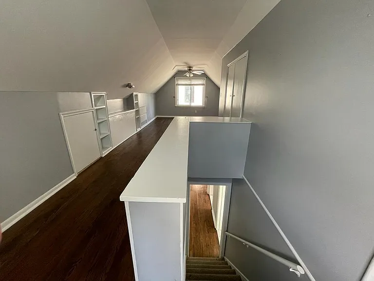136 Girard Ave — Photo 20