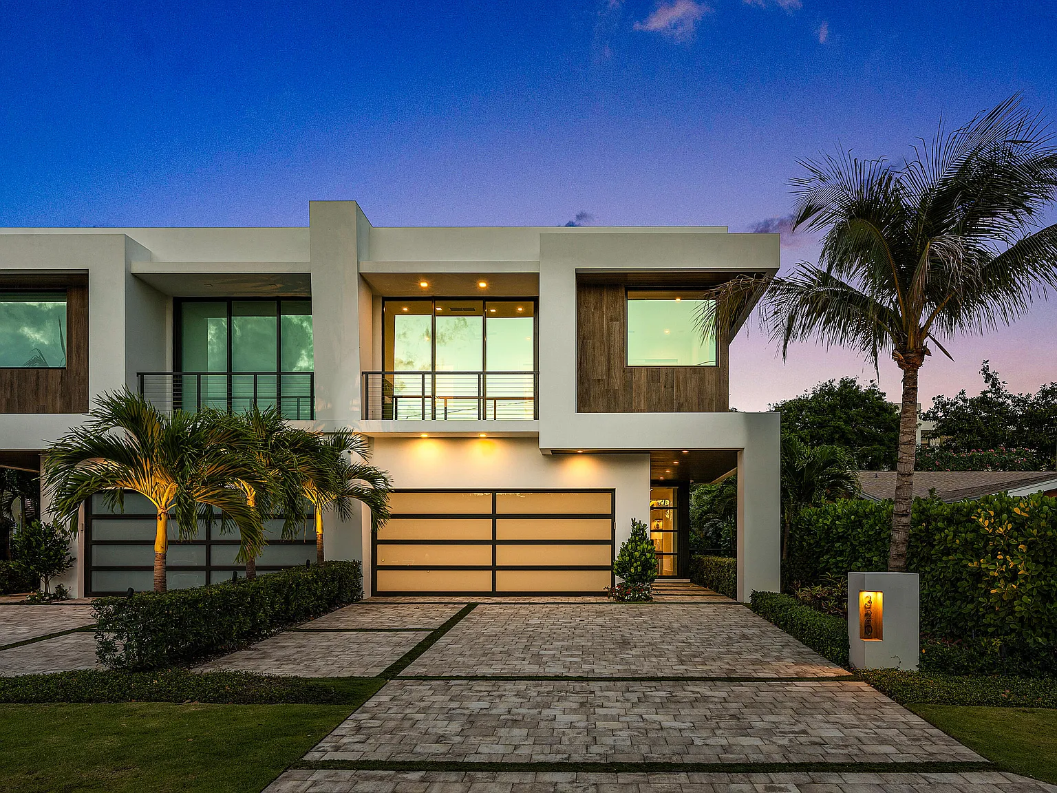 4 bed, 4.5 bath, 3123 sqft, $30,000 — Photo 3