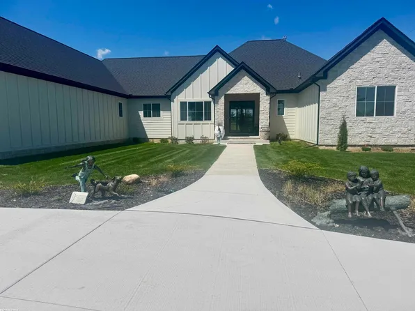 65855 Mound Rd, Washington, MI 48095