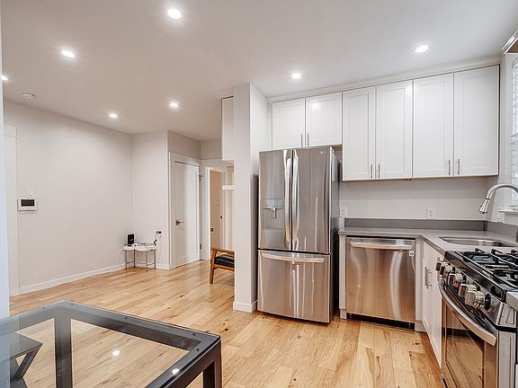 2nd image of 39 Rosemont Pl