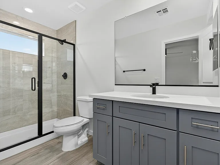 South Mountain Lofts — Photo 20