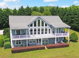 2401 Standing Meadow Dr, Young Harris, GA 30582