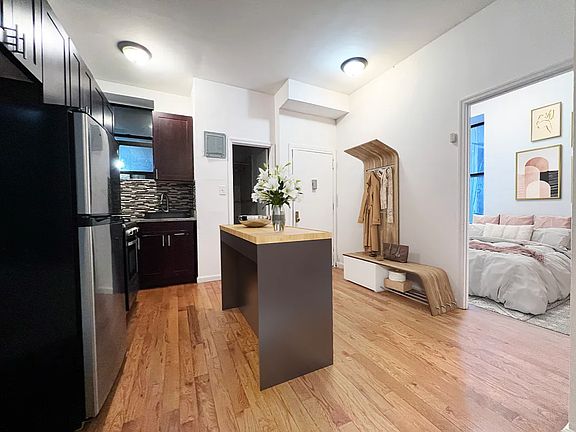 3rd image of 2655 Frederick Douglass Blvd APT 1R