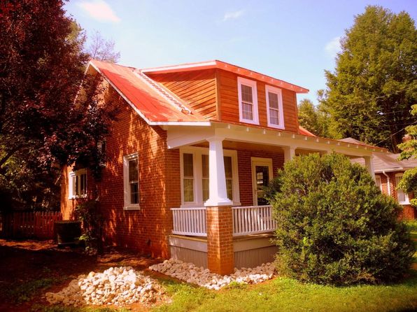 112 Robertson Ave