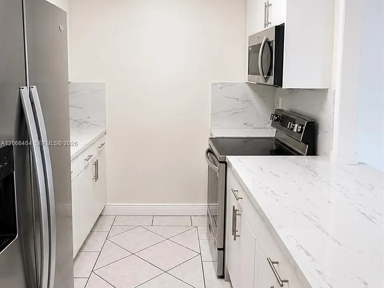 3659 SW 99th Ave #7 — Photo 10