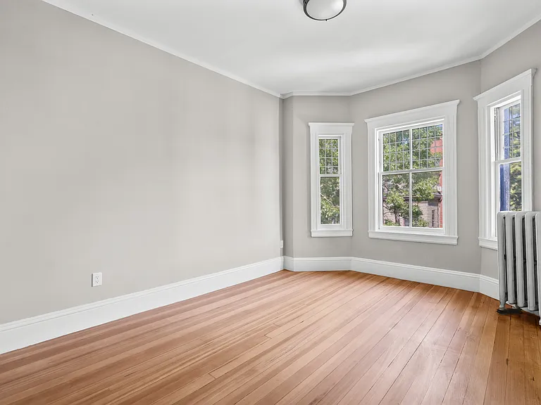 19 Agassiz Street — Photo 9