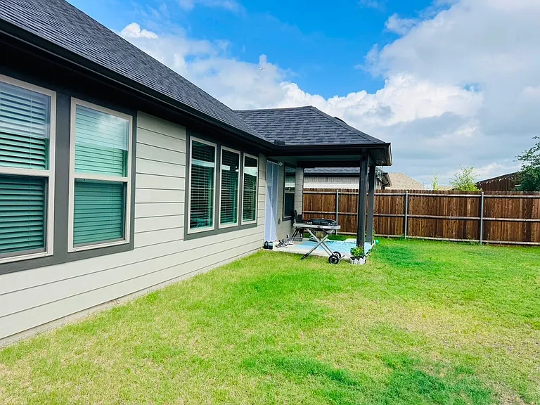 6416 Hidden Flower Way — Photo 9