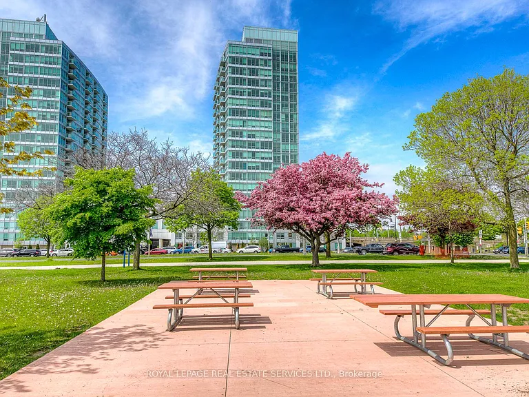 1900 Lake Shore Blvd W #701 — Photo 12
