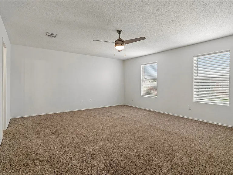 2217 Bradford Pear Dr — Photo 12