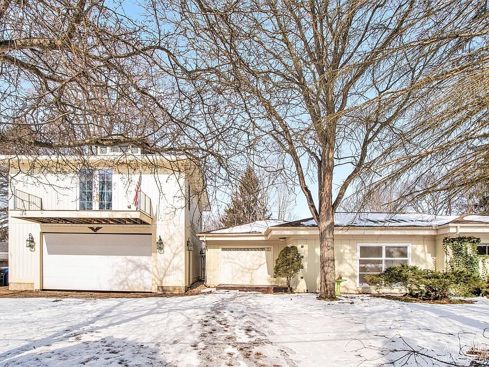 1st image of 459 Brookside Dr
